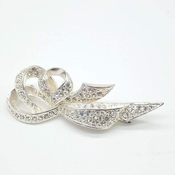 Coro Silver Crystal Ribbon Brooch. Silver Cluster Spray Bow Pin - Picture 1 of 6